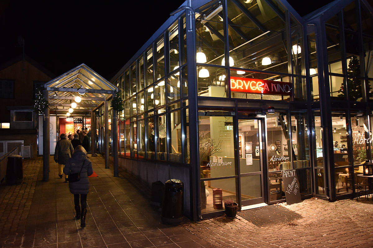 Fra inngangspartiet til Brygga Kino, torsdag 5. januar 2017. Foto: John Berge, KINOMAGASINET.no ©